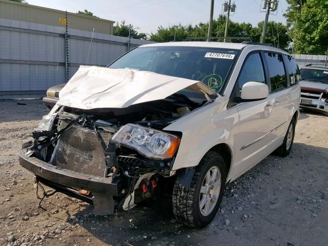 2C4RC1BG6CR234393 - 2012 CHRYSLER TOWN & COU WHITE photo 2