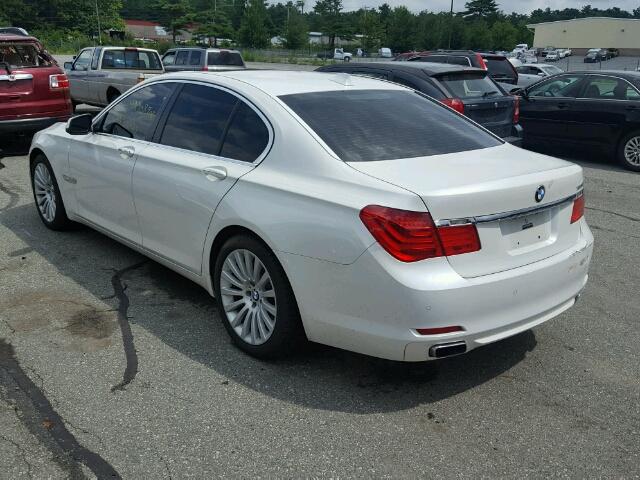 WBAKC6C51ACL67934 - 2010 BMW 750 I WHITE photo 3