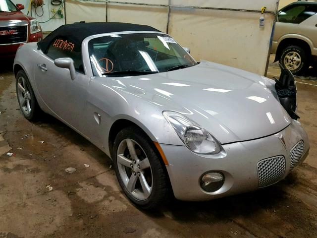 1G2MB35B87Y126405 - 2007 PONTIAC SOLSTICE SILVER photo 1