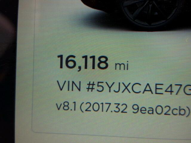 5YJXCAE47GF003142 - 2016 TESLA MODEL X BLACK photo 8