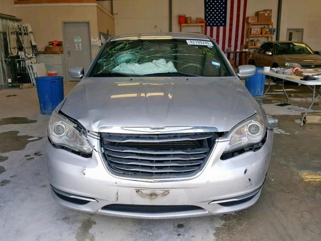 1C3CCBAB0CN228933 - 2012 CHRYSLER 200 LX SILVER photo 9