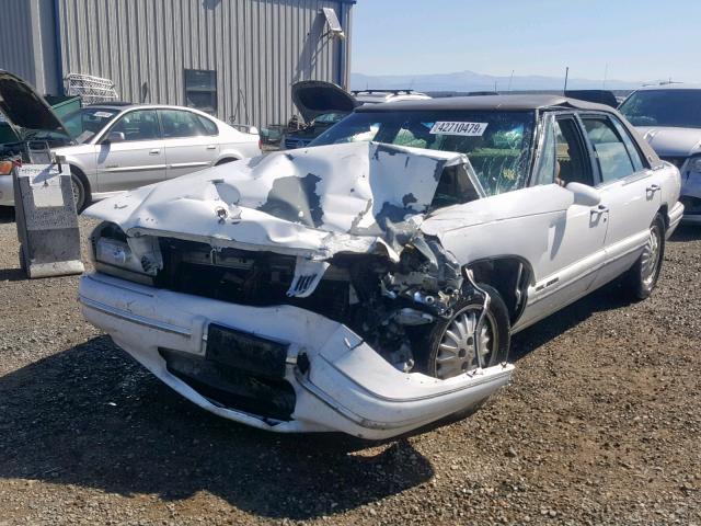 1G4CW52K0SH645223 - 1995 BUICK PARK AVENU WHITE photo 2