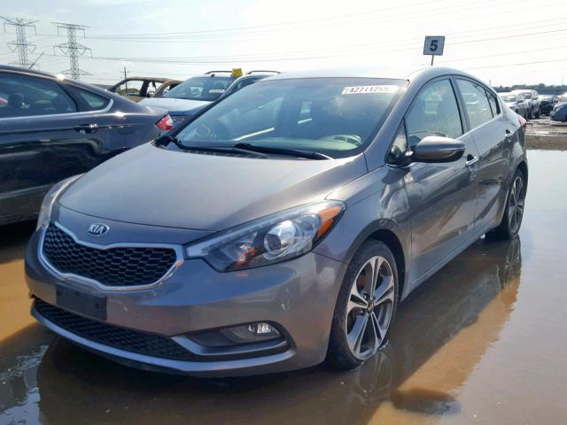 KNAFX4A87F5316750 - 2015 KIA FORTE EX GRAY photo 2