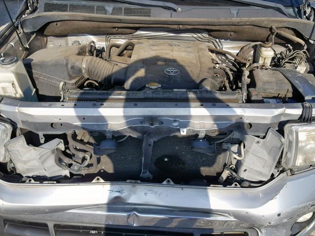 5TFDW5F12BX159447 - 2011 TOYOTA TUNDRA CRE SILVER photo 7