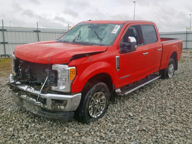 1FT7W2BT3HED05667 - 2017 FORD F250 SUPER RED photo 2
