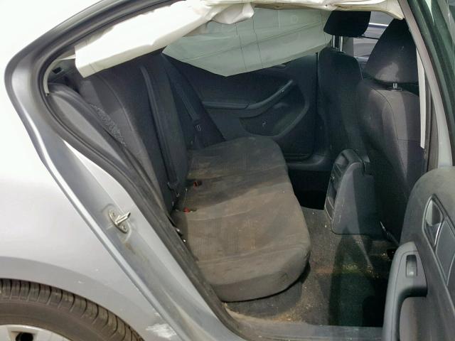 3VW2K7AJ6FM324317 - 2015 VOLKSWAGEN JETTA BASE SILVER photo 6