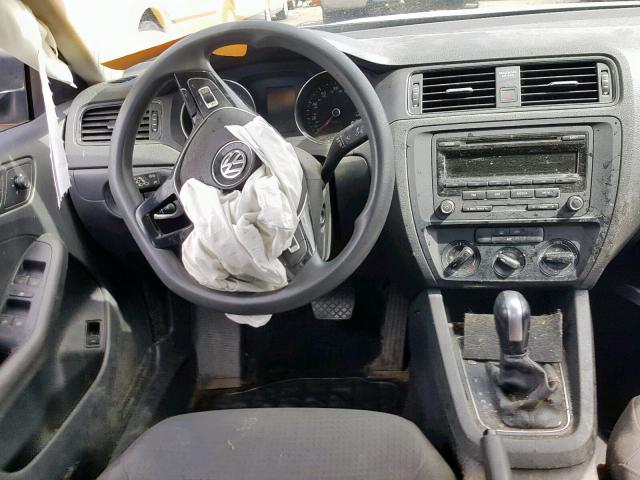 3VW2K7AJ6FM324317 - 2015 VOLKSWAGEN JETTA BASE SILVER photo 9