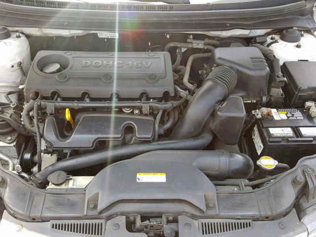 KNAFU4A21B5413957 - 2011 KIA FORTE EX WHITE photo 7