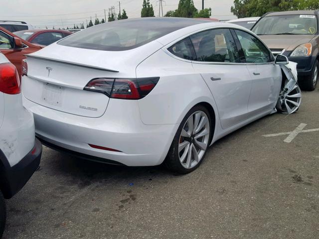 5YJ3E1EB5JF106560 - 2018 TESLA MODEL 3 WHITE photo 4