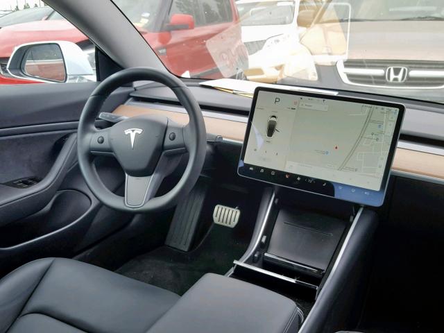 5YJ3E1EB5JF106560 - 2018 TESLA MODEL 3 WHITE photo 9