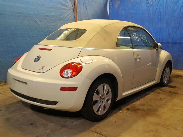 3VWRF31Y09M410137 - 2009 VOLKSWAGEN NEW BEETLE Creme Foto 4
