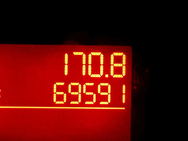 3VWRF31Y09M410137 - 2009 VOLKSWAGEN NEW BEETLE Creme Foto 8