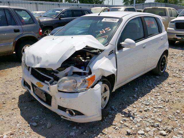 KL1TG6DE2BB117627 - 2011 CHEVROLET AVEO LT WHITE photo 2