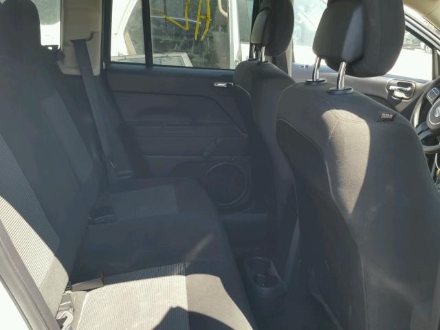 1C4NJCBA2HD186803 - 2017 JEEP COMPASS SP 白色 照片 6