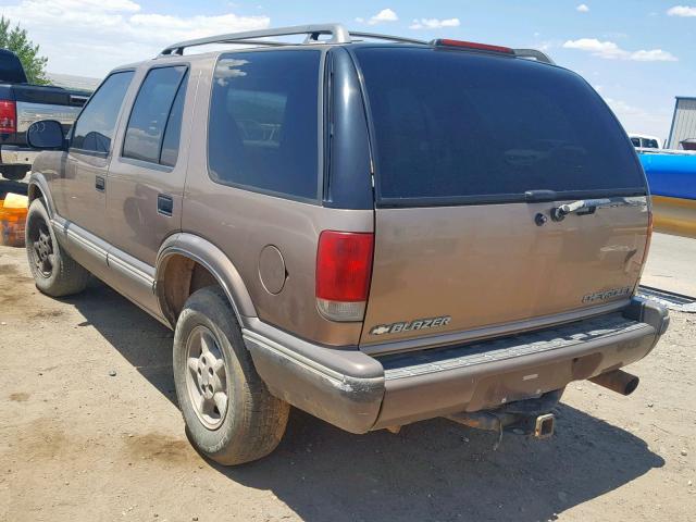 1GNDT13WXV2216701 - 1997 CHEVROLET BLAZER BEIGE photo 3