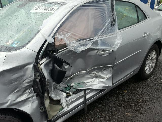 1G11A5SL2FU146738 - 2015 CHEVROLET MALIBU LS SILVER photo 9