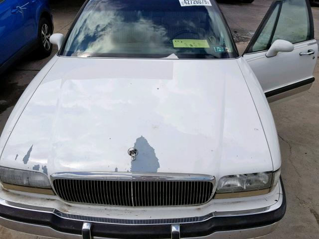 1G4CW53L0P1641017 - 1993 BUICK PARK AVENU WHITE photo 7