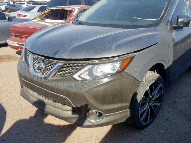 JN1BJ1CRXHW116176 - 2017 NISSAN ROGUE GRAY photo 9