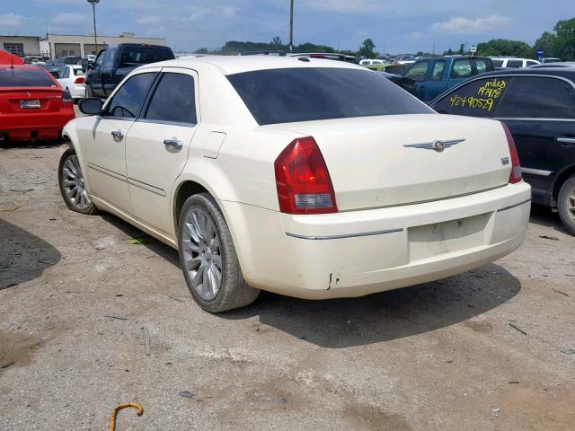 2C3KA53G57H725681 - 2007 CHRYSLER 300 TOURIN WHITE photo 3