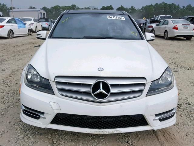 WDDGF4HB5DR272920 - 2013 MERCEDES-BENZ C 250 WHITE photo 9