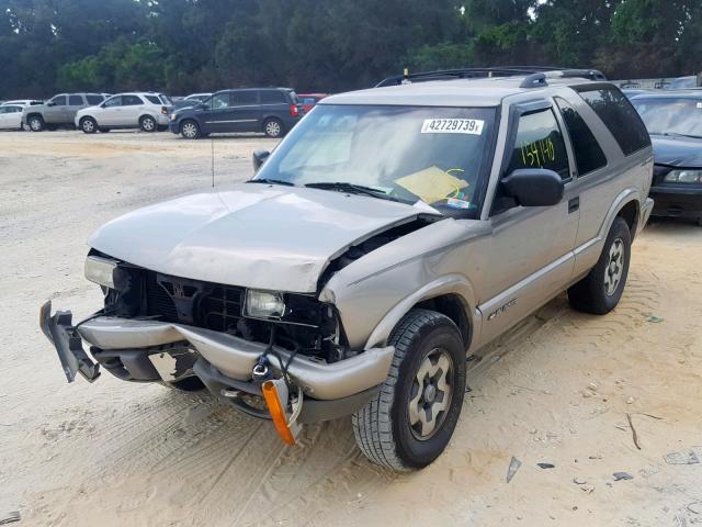 1GNCT18W31K213637 - 2001 CHEVROLET BLAZER GOLD photo 2