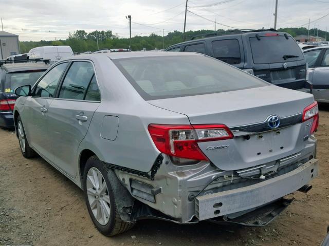 4T1BD1FK3DU069416 - 2013 TOYOTA CAMRY HYBR SILVER photo 3