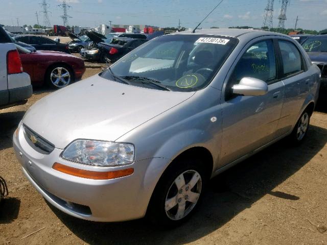 KL1TD56676B680557 - 2006 CHEVROLET AVEO BASE Күміс фото 2