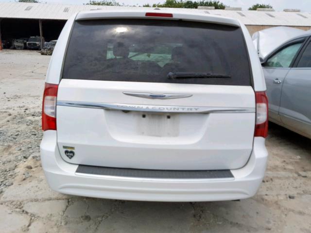 2C4RC1BG0FR716202 - 2015 CHRYSLER TOWN & COU WHITE photo 9