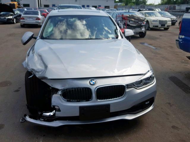 WBA8A3C58JA489457 - 2018 BMW 320 XI SILVER photo 7