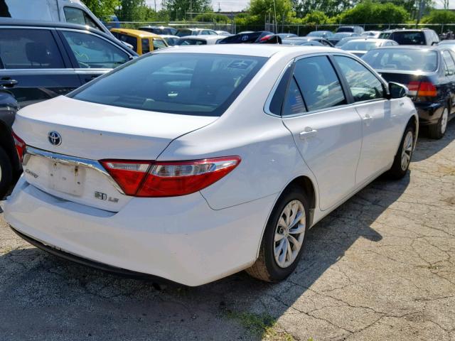 4T1BD1FK9FU147233 - 2015 TOYOTA CAMRY HYBR WHITE photo 4