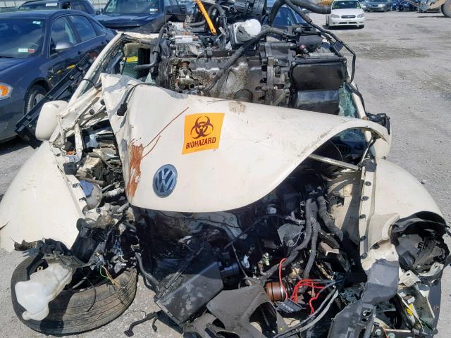 3VWCK21Y63M314256 - 2003 VOLKSWAGEN NEW BEETLE თეთრი ფოტო 7