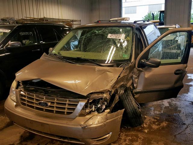 2FMZA51644BA63140 - 2004 FORD FREESTAR S GOLD photo 2