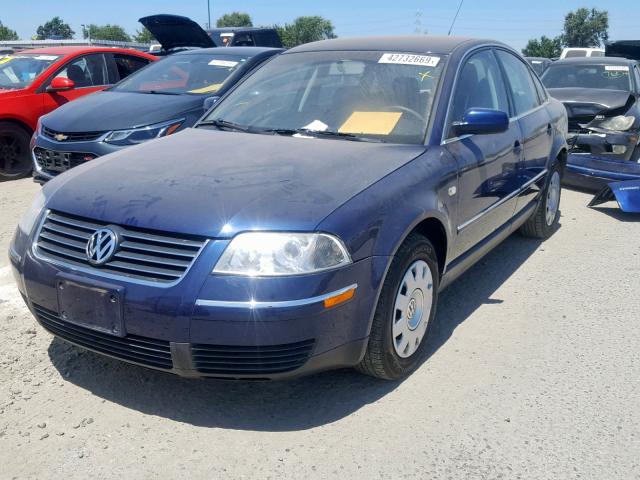 WVWMD63B63P108107 - 2003 VOLKSWAGEN PASSAT GL BLUE photo 2