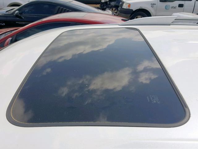 JTEES42A582071493 - 2008 TOYOTA HIGHLANDER WHITE photo 9