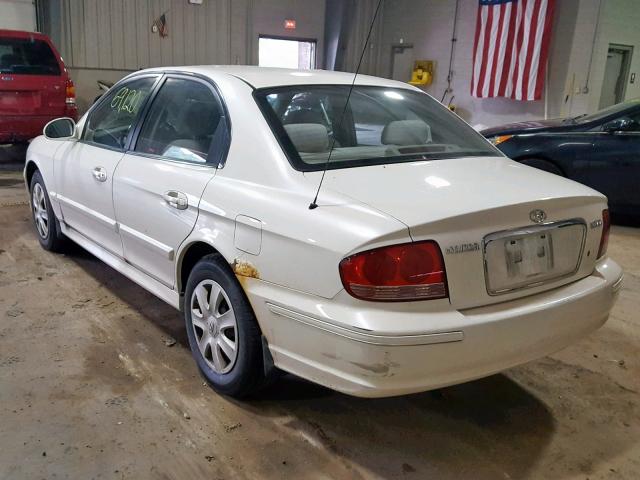 KMHWF25S25A117493 - 2005 HYUNDAI SONATA GL WHITE photo 3