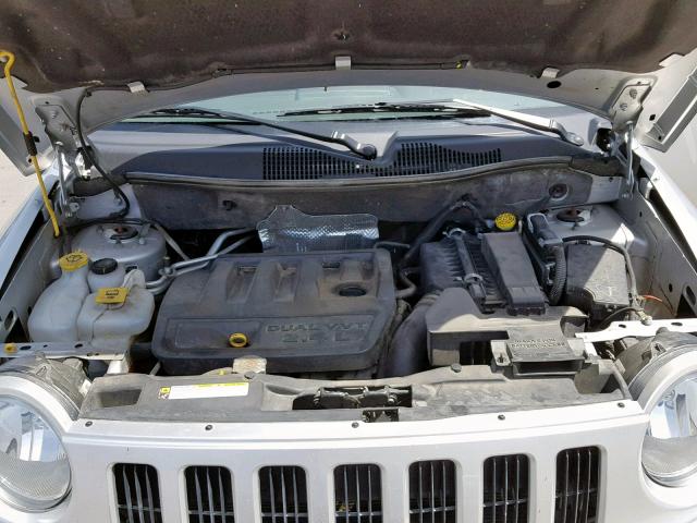 1J8FF47W58D778463 - 2008 JEEP COMPASS SP ვერცხლისფერი ფოტო 7