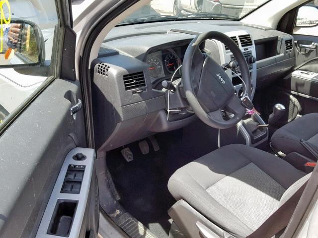 1J8FF47W58D778463 - 2008 JEEP COMPASS SP ვერცხლისფერი ფოტო 9