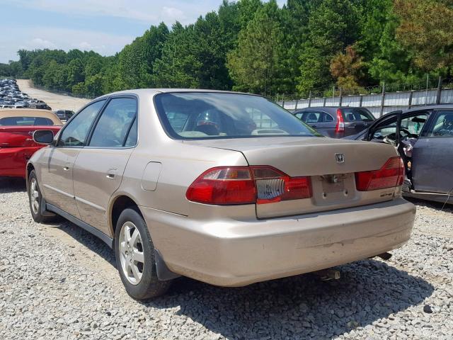 1HGCG5675YA045498 - 2000 HONDA ACCORD SE GOLD photo 3