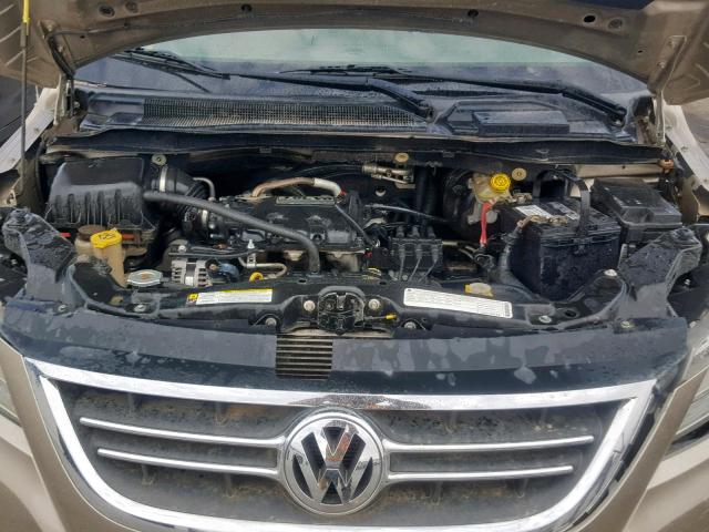 2V8HW34169R501133 - 2009 VOLKSWAGEN ROUTAN SE GOLD photo 7