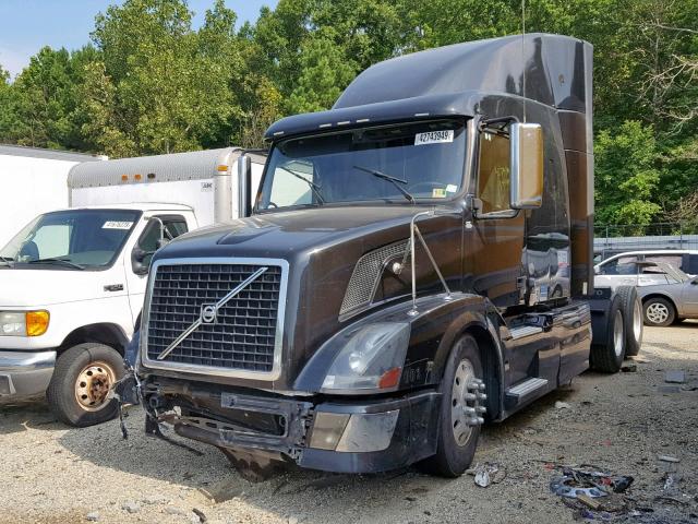 4V4NC9TH0CN547929 - 2012 VOLVO VN VNL BLACK photo 2