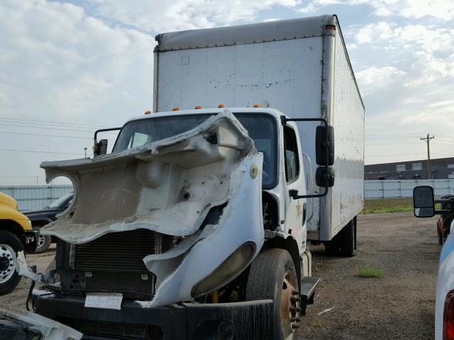 1FVACWCS86HV86649 - 2006 FREIGHTLINER M2 106 MED WHITE photo 2