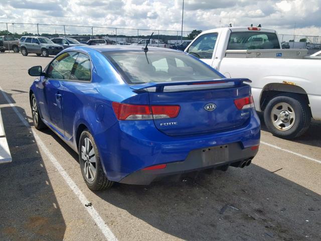 KNAFU6A25D5688133 - 2013 KIA FORTE EX BLUE photo 3