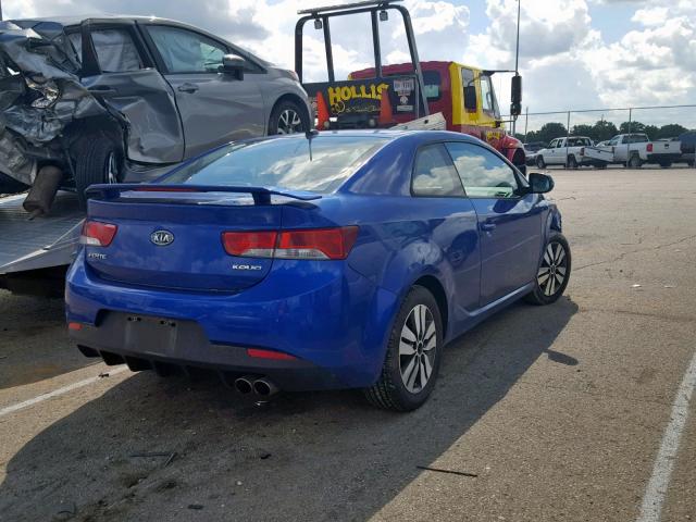 KNAFU6A25D5688133 - 2013 KIA FORTE EX BLUE photo 4