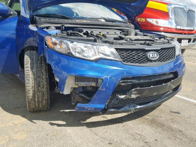 KNAFU6A25D5688133 - 2013 KIA FORTE EX BLUE photo 9