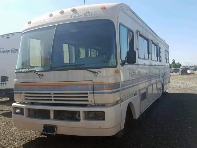 1GBKP37N1L3322967 - 1990 CHEVROLET FLEETWOOD BEIGE photo 2