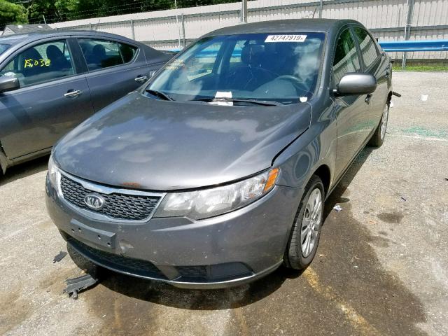 KNAFU4A27D5721878 - 2013 KIA FORTE EX GRAY photo 2