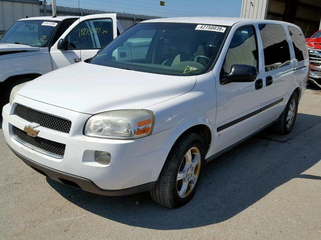 1GNDV23118D199655 - 2008 CHEVROLET UPLANDER L WHITE photo 2