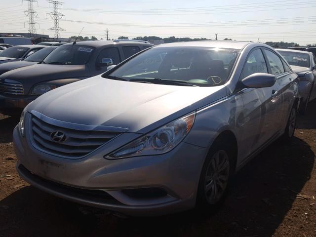 5NPEB4AC1CH318734 - 2012 HYUNDAI SONATA GLS SILVER photo 2