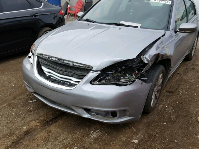 1C3CCBBG6EN145035 - 2014 CHRYSLER 200 TOURIN SILVER photo 10