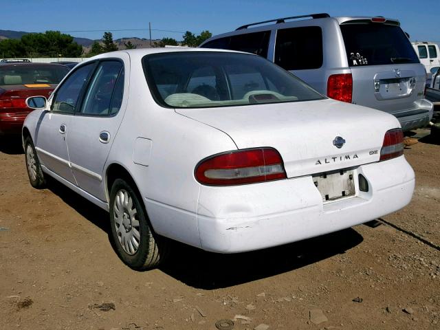 1N4BU31D1SC221985 - 1995 NISSAN ALTIMA XE WHITE photo 3